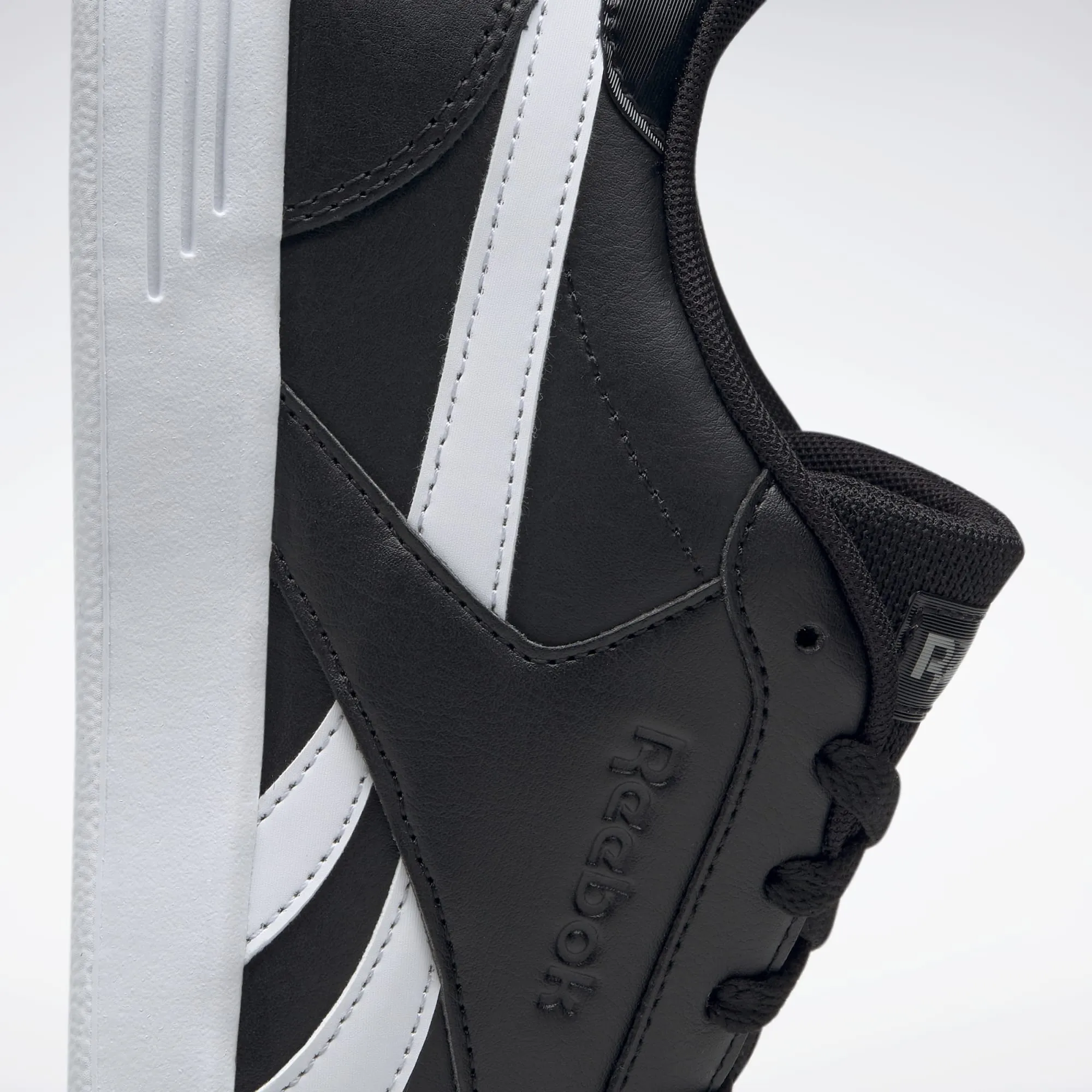 - Reebok Mens Royal Techque Core Black / Cloud White / Core Black - GX3517 - GX3 - R1L3