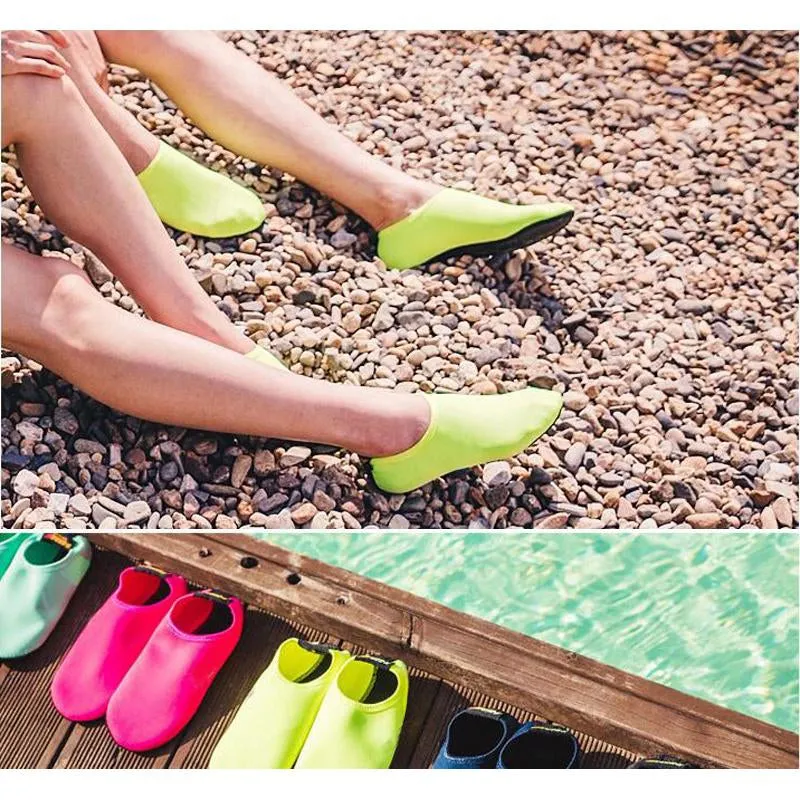 (1 pair) size L universal beach bathing shoes water shoes swimming shoes (size 37-38) - black