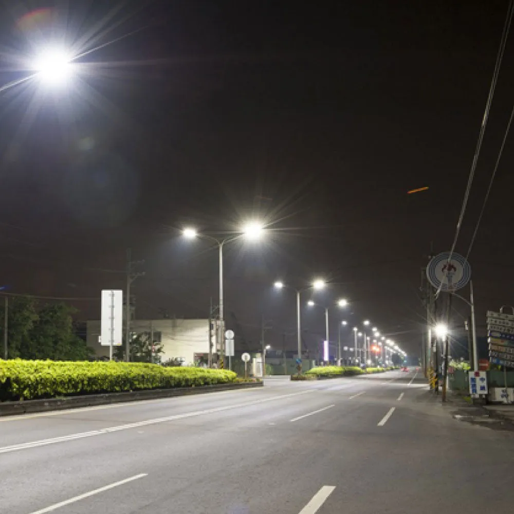 300W LED Pole Light With Photocell, White, 5700K, Equals 1050 Watt, Universal Mount, AC100-277V, Outdoor Area Lighting - LED Parking Lot Lights