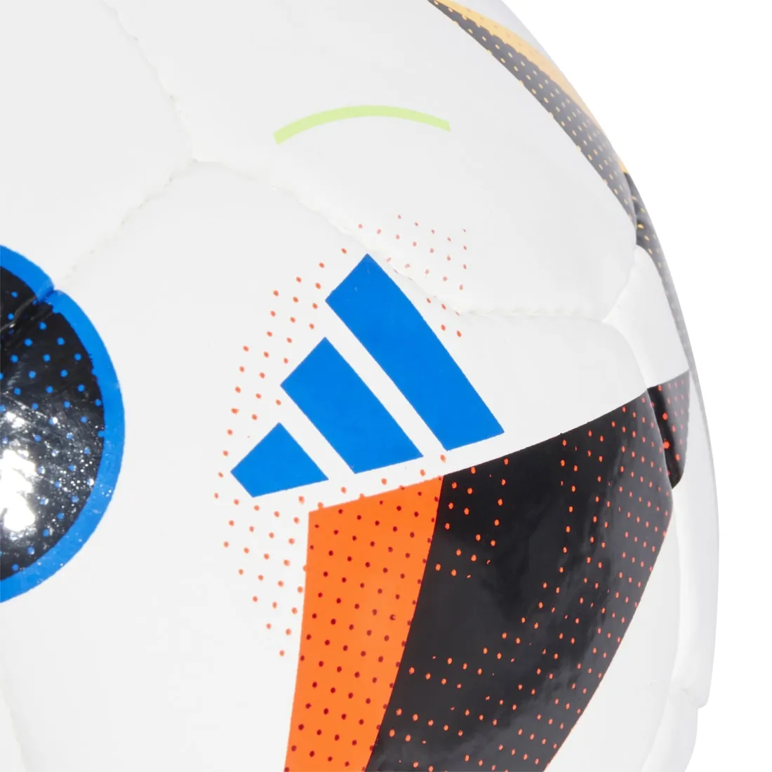 Adidas Fussballliebe Pro Sala Football WHITE