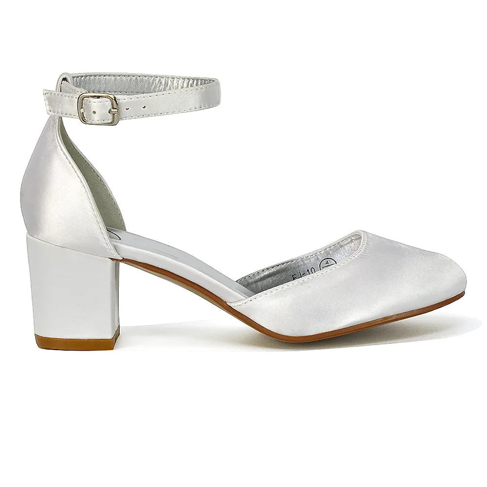 BILLIE-MAY CHUNKY STRAPPY MID BLOCK HIGH HEELS COURT SHOES IN WHITE