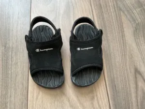 Champion sandals Size 6, Shoes 6 (Walkers:12-24 mth)