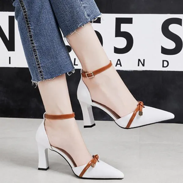 Chunky Heel Leather Adjust Buckle Pumps