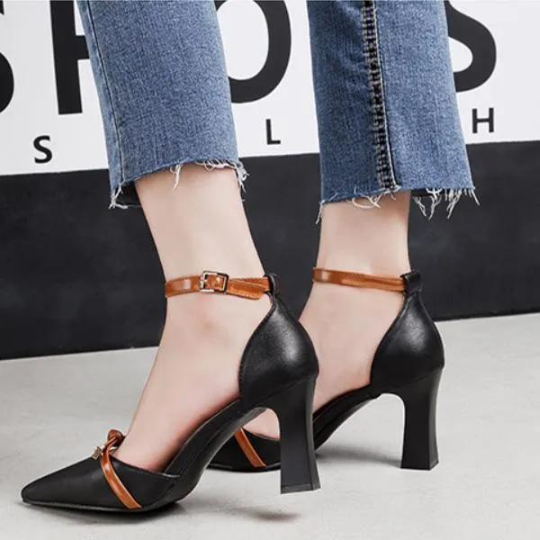 Chunky Heel Leather Adjust Buckle Pumps