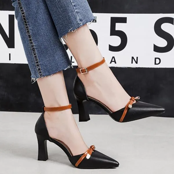 Chunky Heel Leather Adjust Buckle Pumps