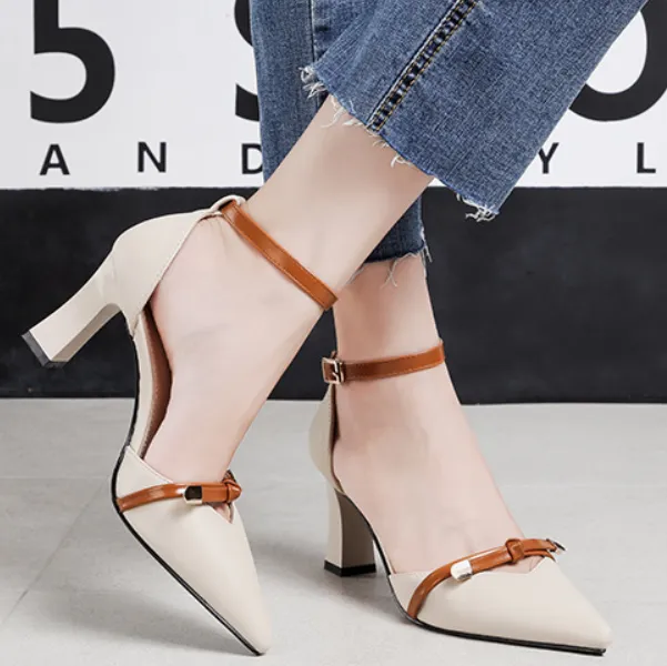 Chunky Heel Leather Adjust Buckle Pumps