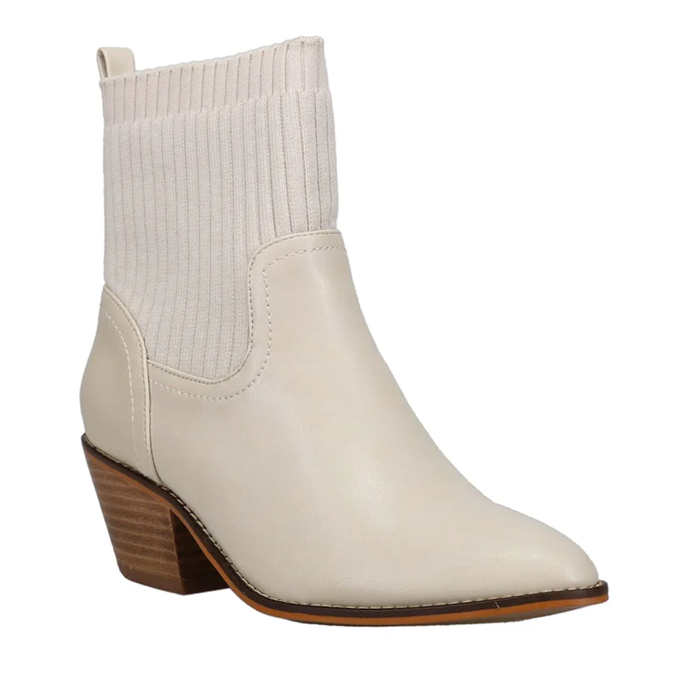 Crackling Pointed Toe Pull On Booties
