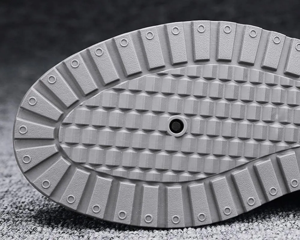 Fashion waterproof non-slip crocodile leather work board shoes