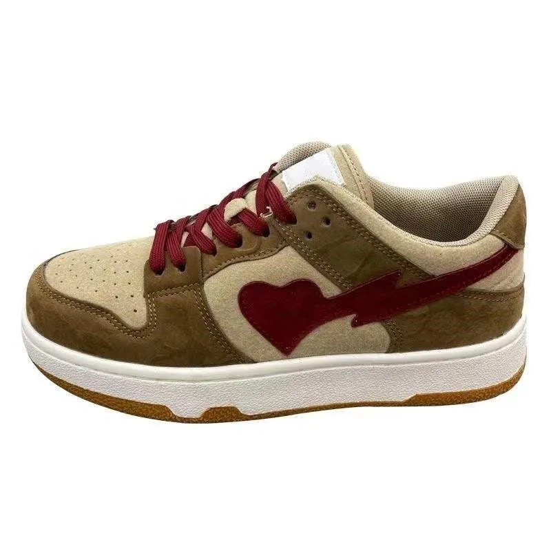 Heart Lighting Leather Casual Sneakers