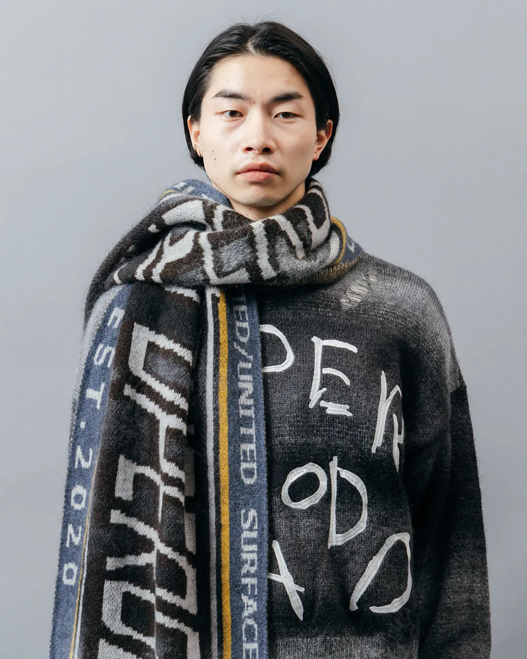 KASURI JACQUARD FOOTBALL SCARF .10【ASH BLACK】