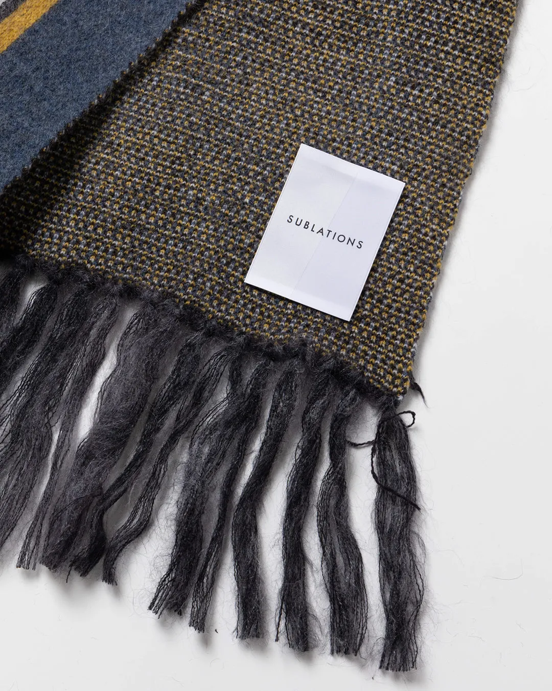 KASURI JACQUARD FOOTBALL SCARF .10【ASH BLACK】