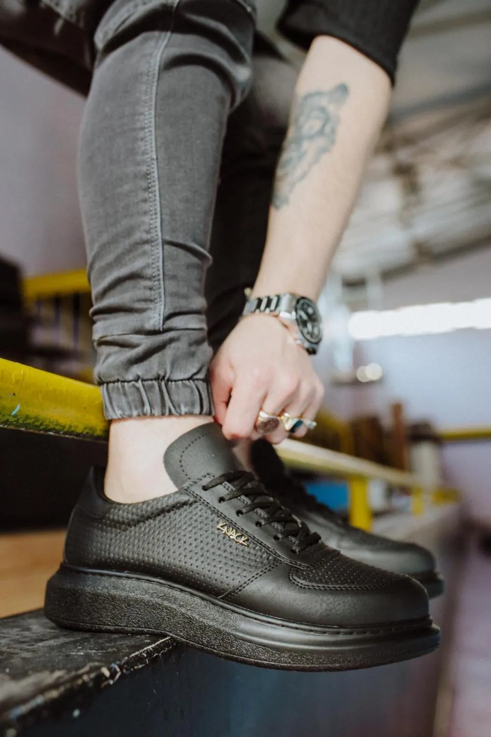 Men's High Sole Black Casual Sneaker Sports Shoes