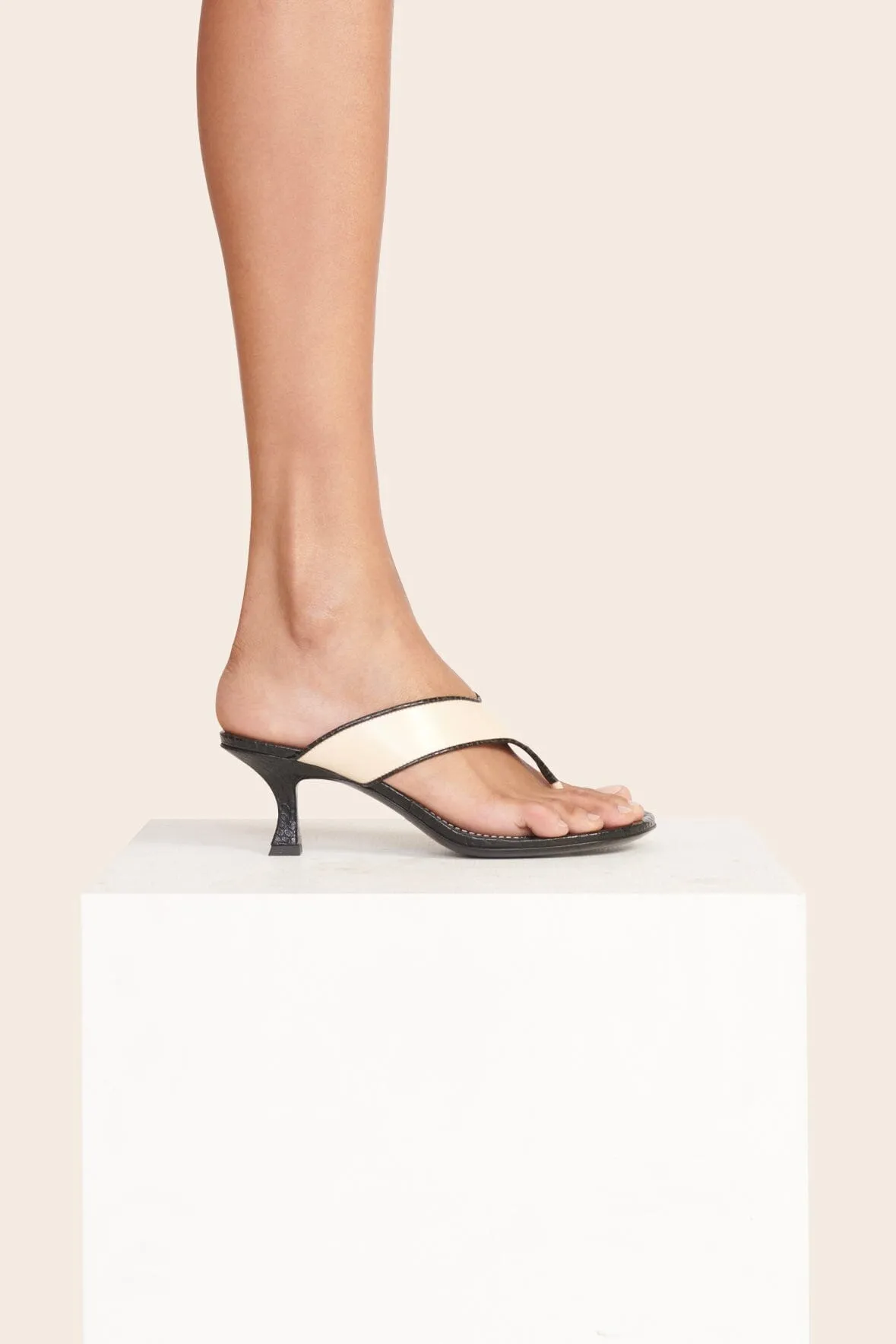 NATALIA THONG SANDAL | CREAM BLACK